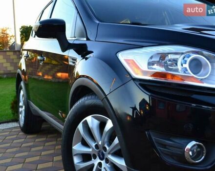 Черный Форд Куга, объемом двигателя 2 л и пробегом 228 тыс. км за 10450 $, фото 1 на Automoto.ua