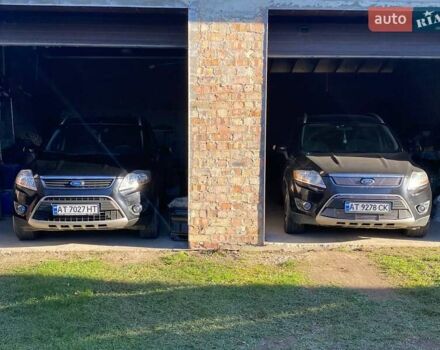 Черный Форд Куга, объемом двигателя 2 л и пробегом 191 тыс. км за 11500 $, фото 1 на Automoto.ua