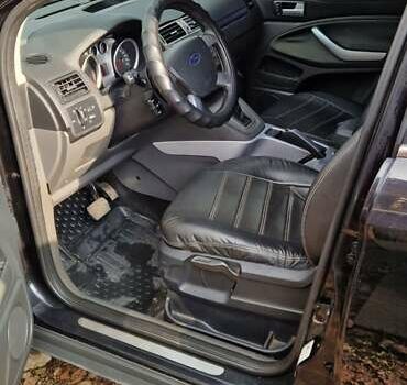 Чорний Форд Куга, об'ємом двигуна 2 л та пробігом 169 тис. км за 10300 $, фото 6 на Automoto.ua