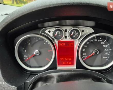 Черный Форд Куга, объемом двигателя 2 л и пробегом 329 тыс. км за 10200 $, фото 14 на Automoto.ua