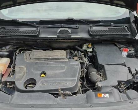 Черный Форд Куга, объемом двигателя 2 л и пробегом 329 тыс. км за 10200 $, фото 11 на Automoto.ua