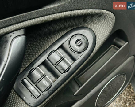 Чорний Форд Куга, об'ємом двигуна 2.52 л та пробігом 225 тис. км за 8900 $, фото 24 на Automoto.ua