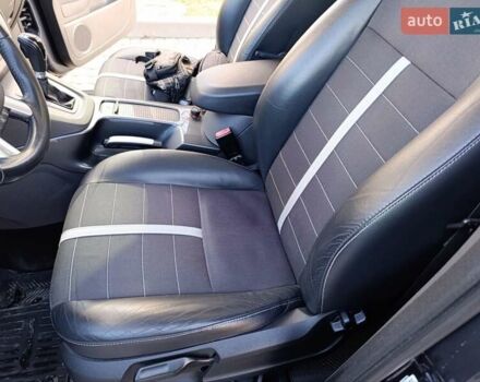 Черный Форд Куга, объемом двигателя 2 л и пробегом 280 тыс. км за 10300 $, фото 9 на Automoto.ua
