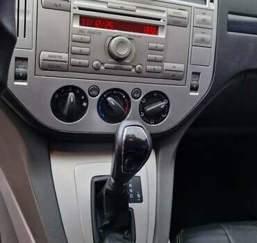 Чорний Форд Куга, об'ємом двигуна 2 л та пробігом 169 тис. км за 10300 $, фото 8 на Automoto.ua