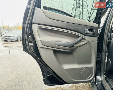 Чорний Форд Куга, об'ємом двигуна 2.52 л та пробігом 225 тис. км за 8900 $, фото 15 на Automoto.ua