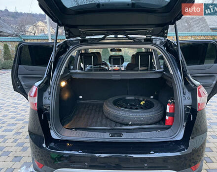 Черный Форд Куга, объемом двигателя 2.5 л и пробегом 216 тыс. км за 10500 $, фото 50 на Automoto.ua