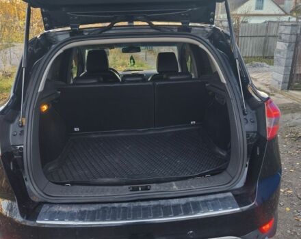 Черный Форд Куга, объемом двигателя 2.5 л и пробегом 210 тыс. км за 9800 $, фото 6 на Automoto.ua