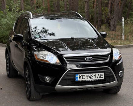 Форд Куга 2011 в Новомосковске на Automoto.ua Черный Форд Куга, объемом двигателя 2 л и пробегом 250 тыс. км за 12000 $, фото 1 на Automoto.ua