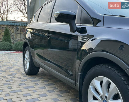 Черный Форд Куга, объемом двигателя 2.5 л и пробегом 216 тыс. км за 10500 $, фото 28 на Automoto.ua