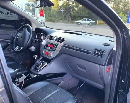 Черный Форд Куга, объемом двигателя 2 л и пробегом 190 тыс. км за 10700 $, фото 6 на Automoto.ua