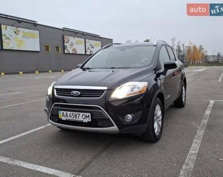 Чорний Форд Куга, об'ємом двигуна 2 л та пробігом 128 тис. км за 12999 $, фото 5 на Automoto.ua