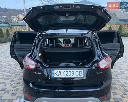Черный Форд Куга, объемом двигателя 2.5 л и пробегом 216 тыс. км за 10500 $, фото 49 на Automoto.ua