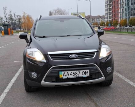 Чорний Форд Куга, об'ємом двигуна 2 л та пробігом 128 тис. км за 12999 $, фото 2 на Automoto.ua