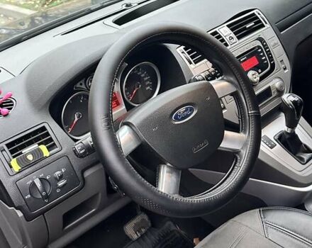 Чорний Форд Куга, об'ємом двигуна 2 л та пробігом 198 тис. км за 12500 $, фото 5 на Automoto.ua