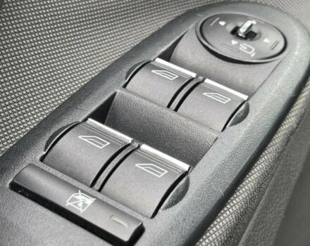 Чорний Форд Куга, об'ємом двигуна 2 л та пробігом 224 тис. км за 11300 $, фото 18 на Automoto.ua