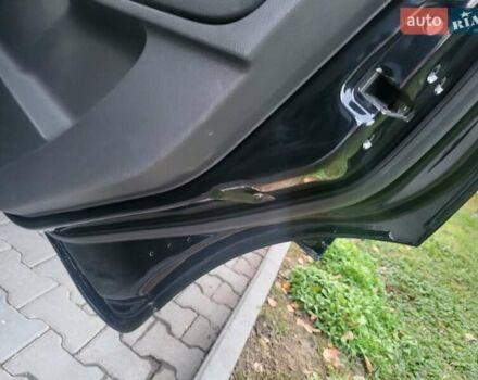 Черный Форд Куга, объемом двигателя 2 л и пробегом 291 тыс. км за 10500 $, фото 88 на Automoto.ua