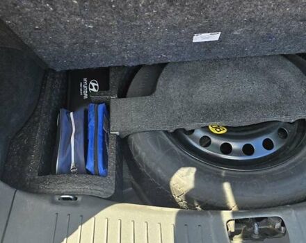 Черный Форд Куга, объемом двигателя 2 л и пробегом 138 тыс. км за 10500 $, фото 5 на Automoto.ua