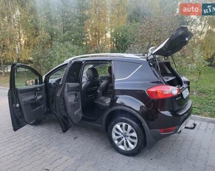 Черный Форд Куга, объемом двигателя 2 л и пробегом 291 тыс. км за 10500 $, фото 45 на Automoto.ua