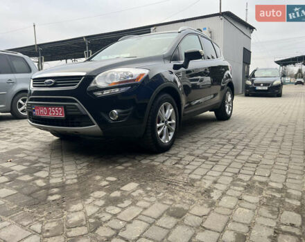 Чорний Форд Куга, об'ємом двигуна 2 л та пробігом 206 тис. км за 12300 $, фото 2 на Automoto.ua
