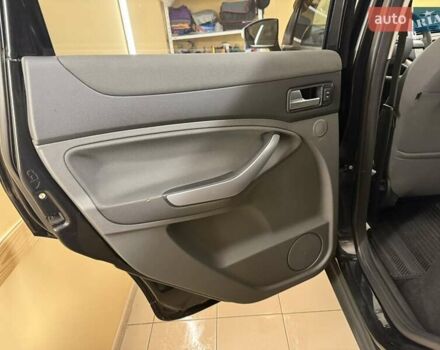 Черный Форд Куга, объемом двигателя 2 л и пробегом 195 тыс. км за 10150 $, фото 18 на Automoto.ua