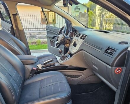 Черный Форд Куга, объемом двигателя 2 л и пробегом 197 тыс. км за 8000 $, фото 15 на Automoto.ua