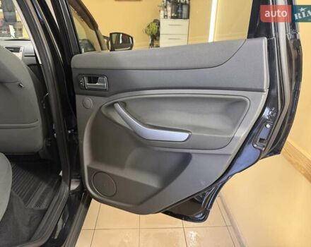 Форд Куга 2012 у Києві на Automoto.ua Чорний Форд Куга, об'ємом двигуна 2 л та пробігом 195 тис. км за 11350 $, фото 54 на Automoto.ua