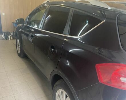 Черный Форд Куга, объемом двигателя 2 л и пробегом 221 тыс. км за 9500 $, фото 3 на Automoto.ua