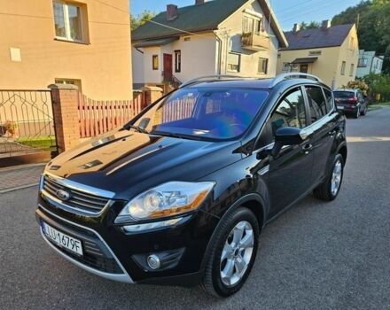 Черный Форд Куга, объемом двигателя 2 л и пробегом 197 тыс. км за 8000 $, фото 1 на Automoto.ua