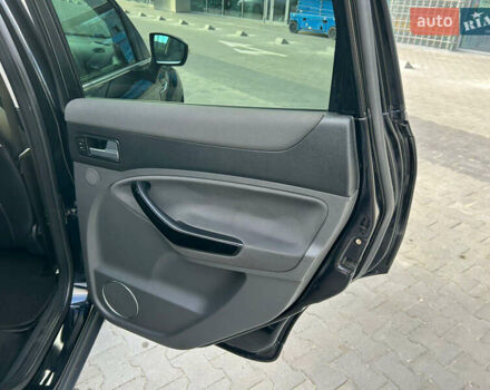 Черный Форд Куга, объемом двигателя 2 л и пробегом 248 тыс. км за 11000 $, фото 20 на Automoto.ua