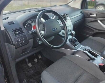 Черный Форд Куга, объемом двигателя 2 л и пробегом 219 тыс. км за 12530 $, фото 5 на Automoto.ua