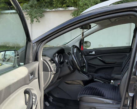 Форд Куга 2012 у Тернополі на Automoto.ua Чорний Форд Куга, об'ємом двигуна 2 л та пробігом 275 тис. км за 12200 $, фото 7 на Automoto.ua