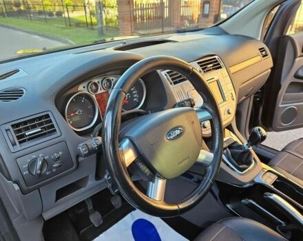 Черный Форд Куга, объемом двигателя 2 л и пробегом 197 тыс. км за 8300 $, фото 16 на Automoto.ua