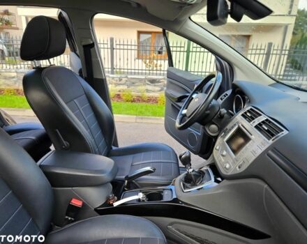 Черный Форд Куга, объемом двигателя 2 л и пробегом 197 тыс. км за 8300 $, фото 8 на Automoto.ua