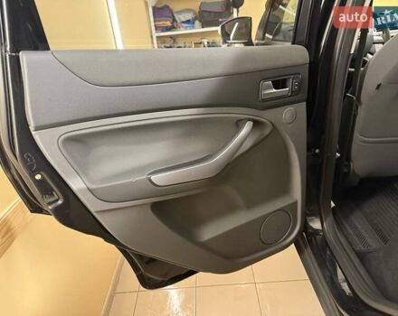 Форд Куга 2012 у Києві на Automoto.ua Чорний Форд Куга, об'ємом двигуна 2 л та пробігом 195 тис. км за 11350 $, фото 47 на Automoto.ua