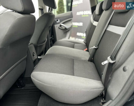 Чорний Форд Куга, об'ємом двигуна 2 л та пробігом 155 тис. км за 12500 $, фото 44 на Automoto.ua