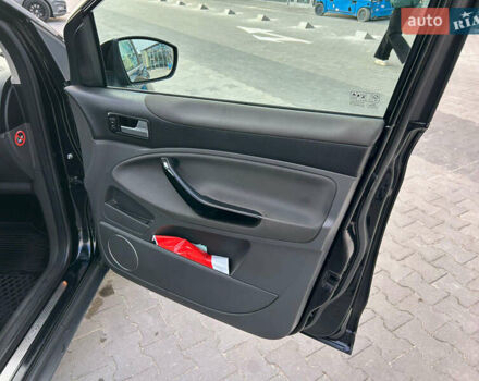 Черный Форд Куга, объемом двигателя 2 л и пробегом 248 тыс. км за 11000 $, фото 23 на Automoto.ua