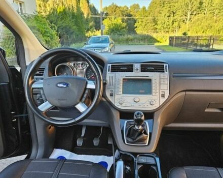 Черный Форд Куга, объемом двигателя 2 л и пробегом 197 тыс. км за 8000 $, фото 18 на Automoto.ua