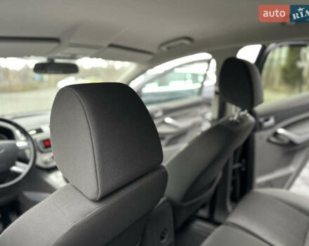 Чорний Форд Куга, об'ємом двигуна 2 л та пробігом 155 тис. км за 12500 $, фото 46 на Automoto.ua