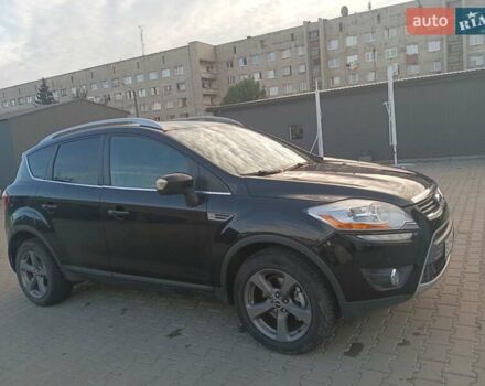 Форд Куга 2012 в Сокале на Automoto.ua Черный Форд Куга, объемом двигателя 2 л и пробегом 223 тыс. км за 10700 $, фото 2 на Automoto.ua