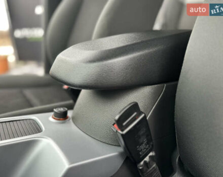 Чорний Форд Куга, об'ємом двигуна 2 л та пробігом 155 тис. км за 12500 $, фото 40 на Automoto.ua