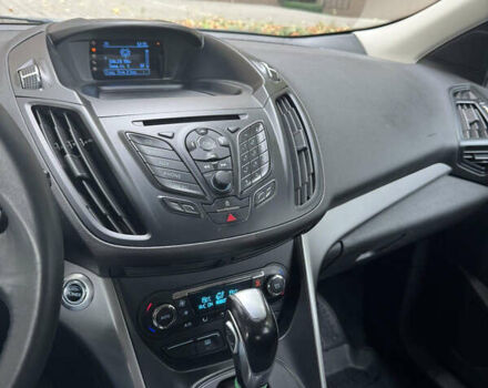 Черный Форд Куга, объемом двигателя 2 л и пробегом 226 тыс. км за 12500 $, фото 1 на Automoto.ua