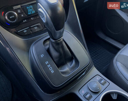 Черный Форд Куга, объемом двигателя 2 л и пробегом 117 тыс. км за 13300 $, фото 29 на Automoto.ua