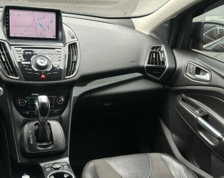 Черный Форд Куга, объемом двигателя 2 л и пробегом 155 тыс. км за 14500 $, фото 11 на Automoto.ua