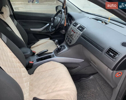 Черный Форд Куга, объемом двигателя 2 л и пробегом 230 тыс. км за 11400 $, фото 8 на Automoto.ua
