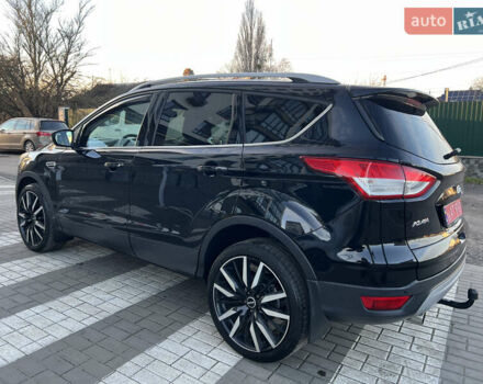 Черный Форд Куга, объемом двигателя 2 л и пробегом 212 тыс. км за 13250 $, фото 5 на Automoto.ua