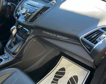 Черный Форд Куга, объемом двигателя 2 л и пробегом 217 тыс. км за 16999 $, фото 42 на Automoto.ua