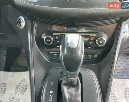 Черный Форд Куга, объемом двигателя 2 л и пробегом 164 тыс. км за 13990 $, фото 19 на Automoto.ua