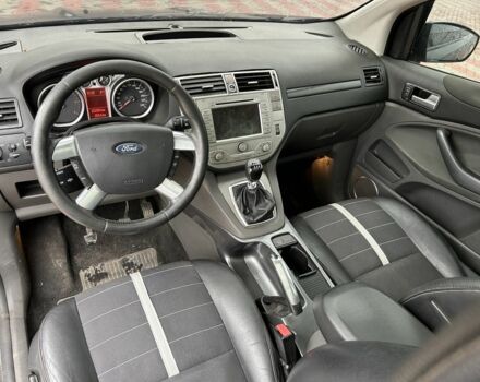 Черный Форд Куга, объемом двигателя 2 л и пробегом 200 тыс. км за 3650 $, фото 10 на Automoto.ua