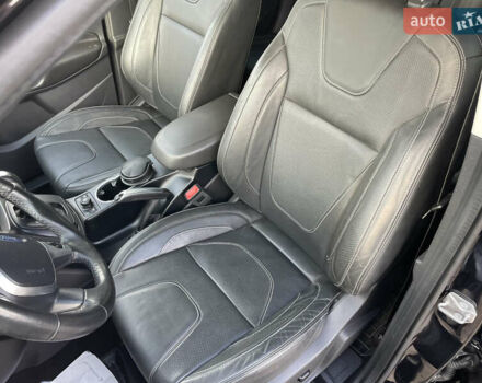 Черный Форд Куга, объемом двигателя 2 л и пробегом 164 тыс. км за 13990 $, фото 9 на Automoto.ua