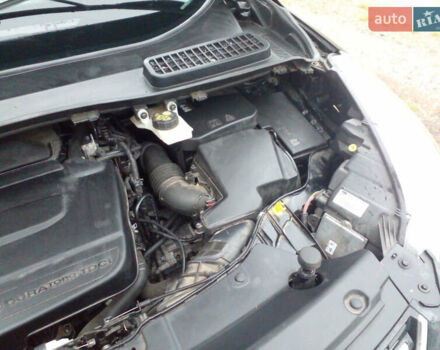 Черный Форд Куга, объемом двигателя 2 л и пробегом 231 тыс. км за 14500 $, фото 7 на Automoto.ua